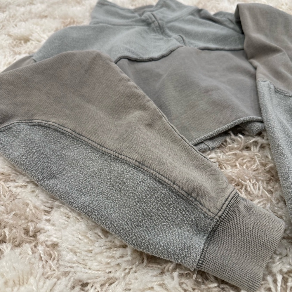 Out From Under Urban Outfitters Cropped Half Zip Pullover Sweatshirt | Medium - Picture 5 of 9